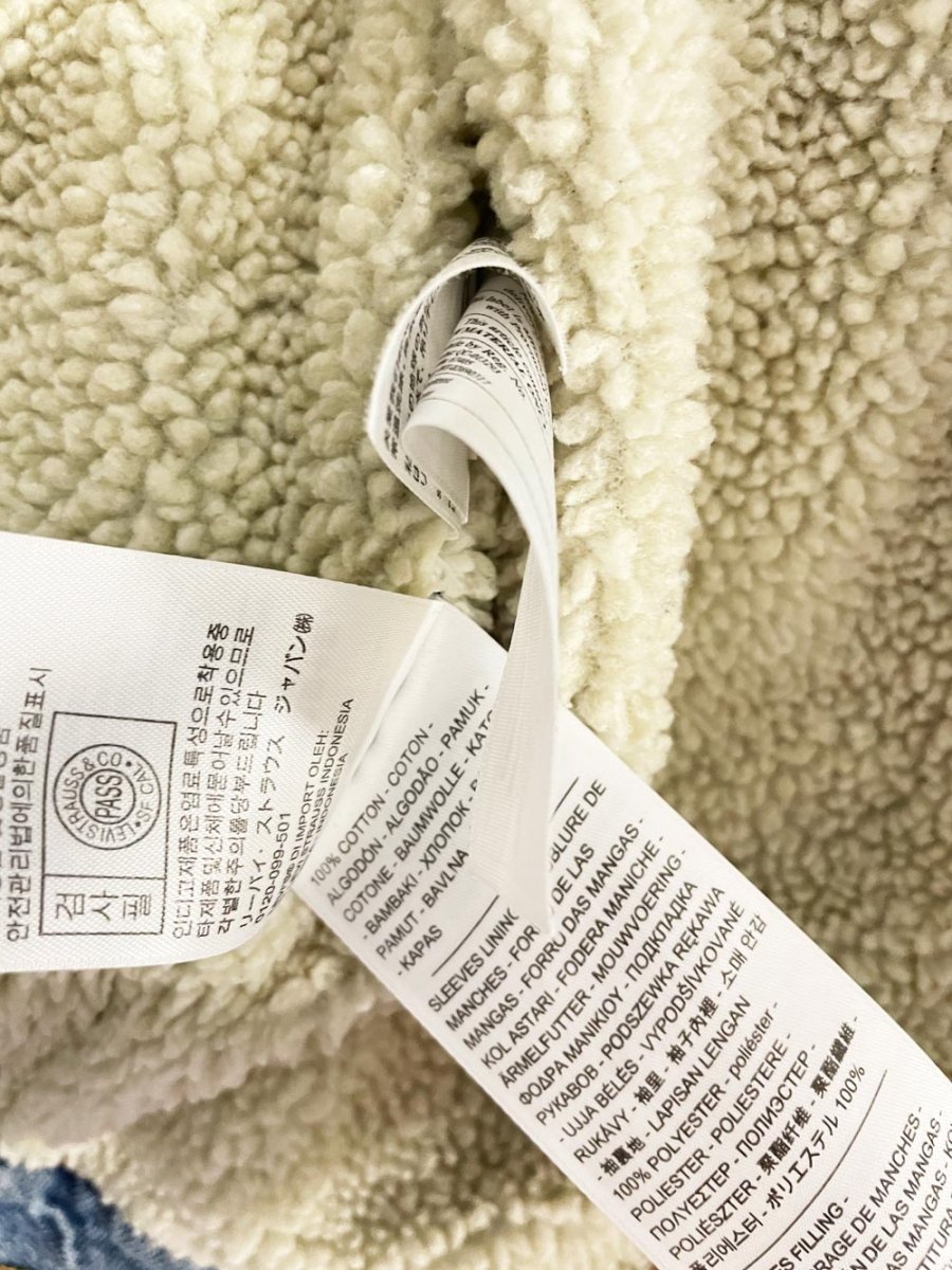 levi's original sherpa lined denim trucker jacket - good market thrift store