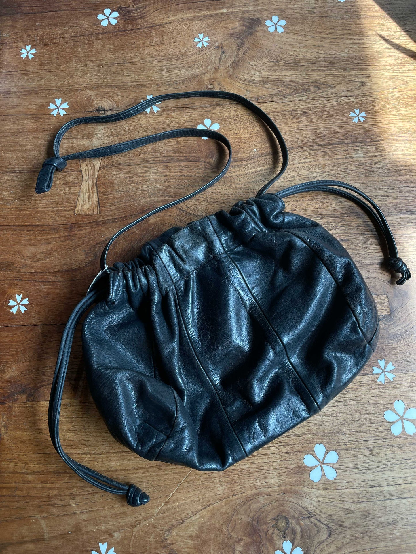vintage leather drawstring bucket bag