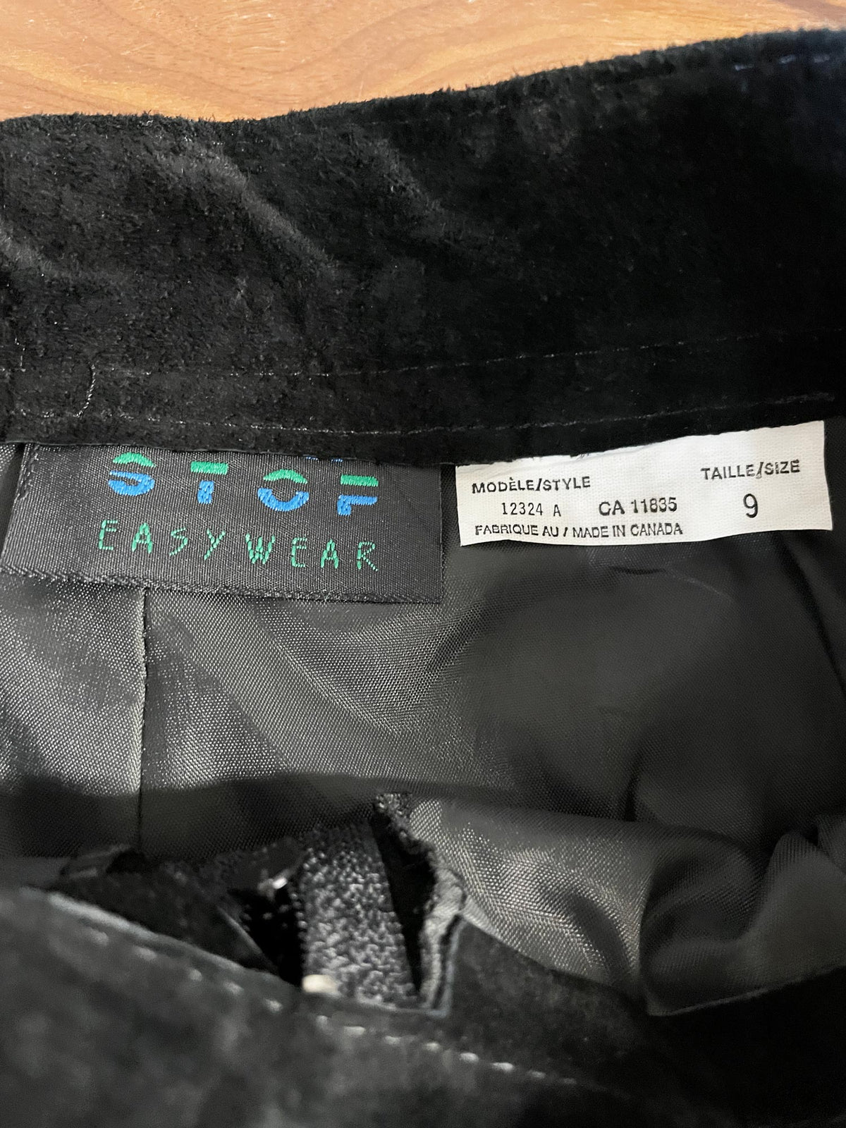 vintage 90s stop easy wear suede pleated trouser shorts | made in canada
