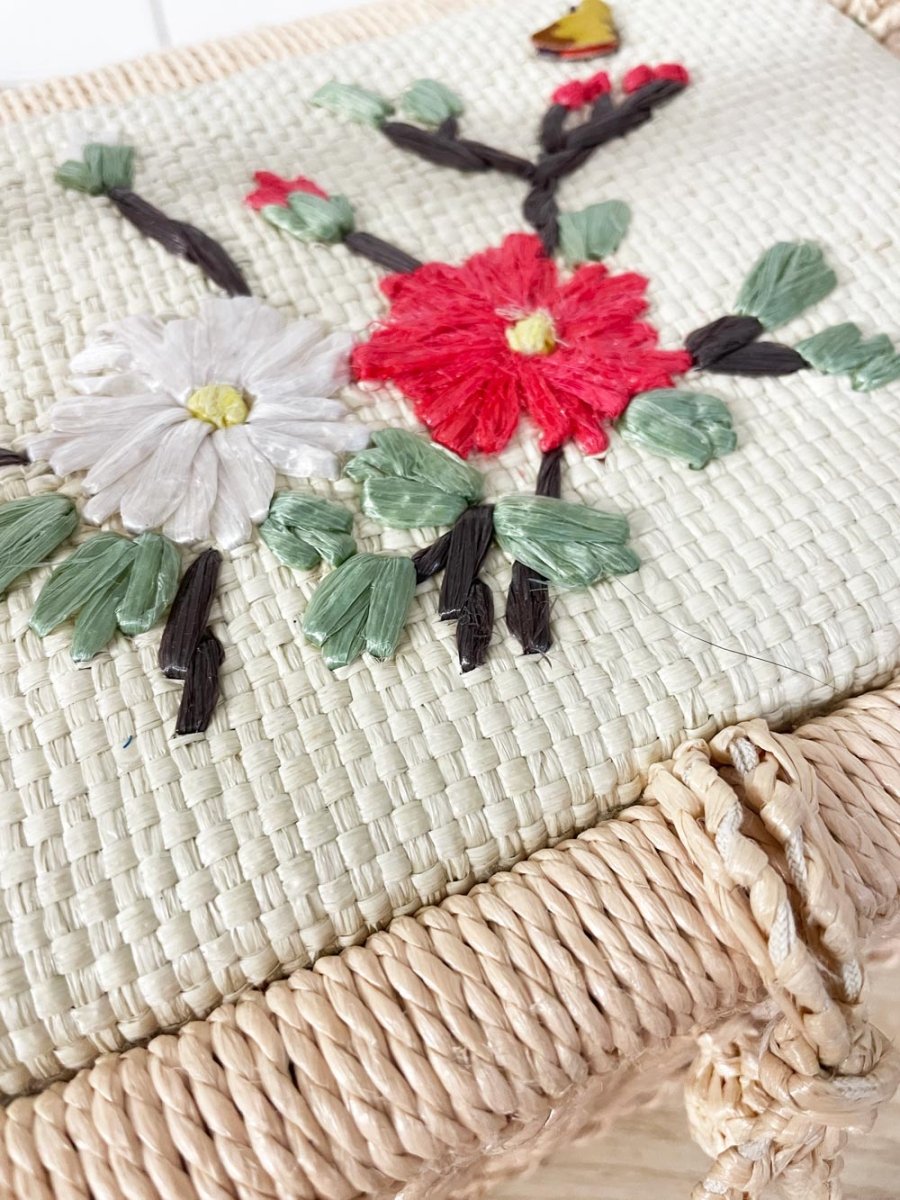 vintage sewing basket beginner sewing kit - good market thrift store