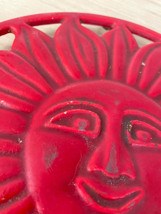 vintage 00s cast iron sun okasa pot trivet - good market thrift store