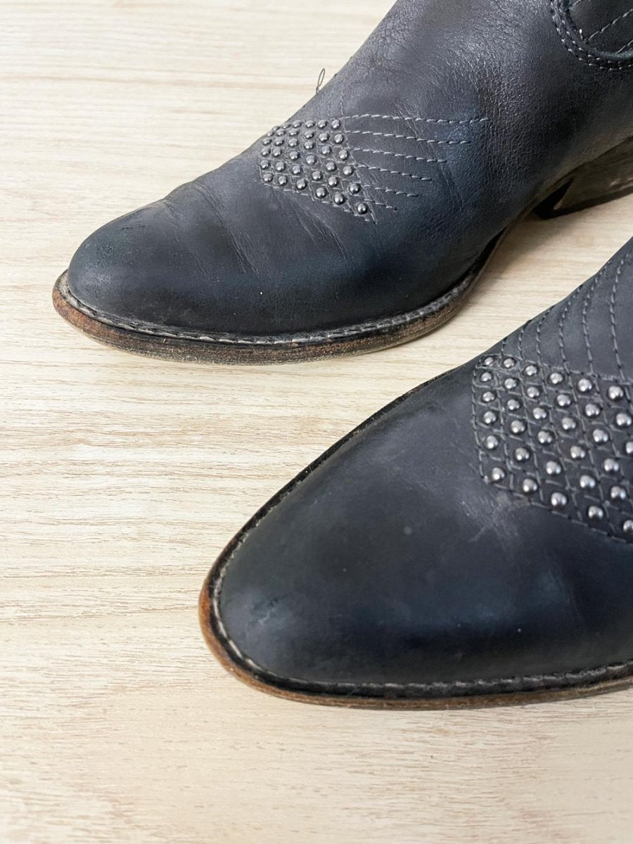 zigi soho NY western leather boots | she's always mine - good market thrift store