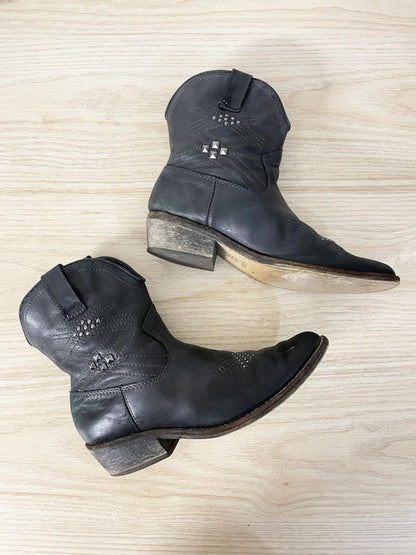 zigi soho NY western leather boots | she's always mine - good market thrift store