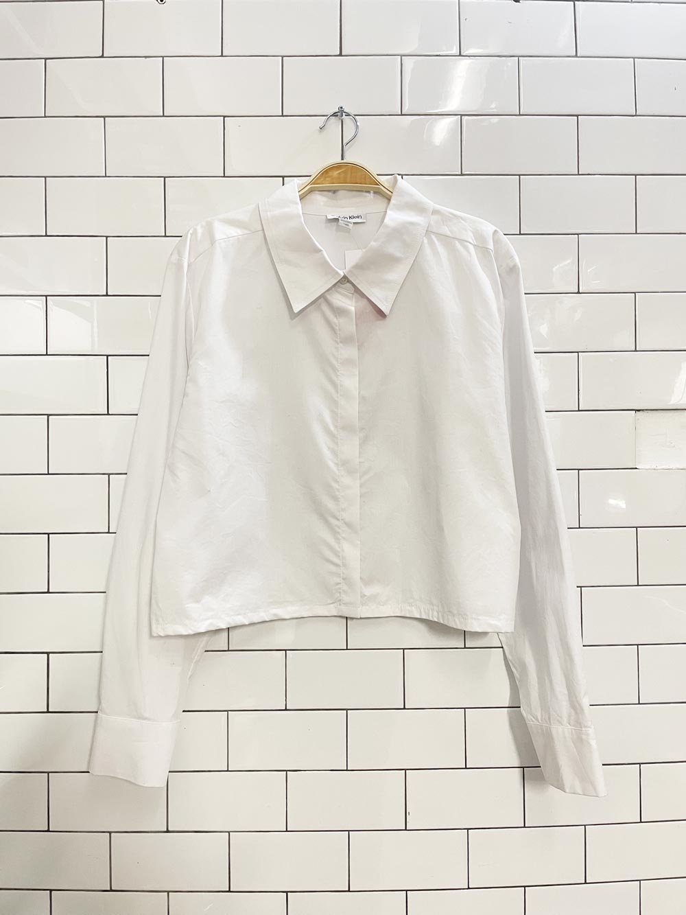 calvin klein boxy crop oxford shirt - good market thrift store