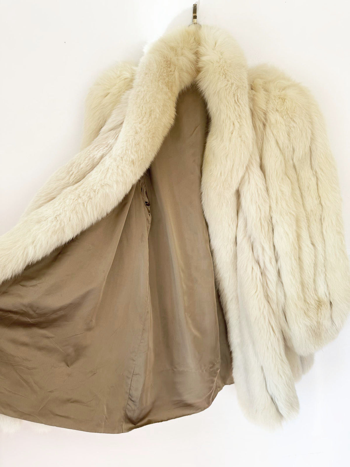 vintage 90s white arctic fox fur plush short coat
