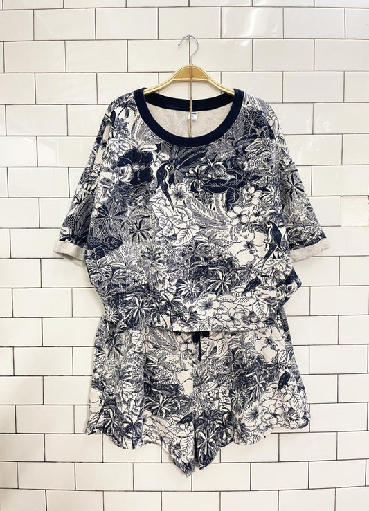 x2 old navy cali fleece tropical print sweat set - good market thrift store