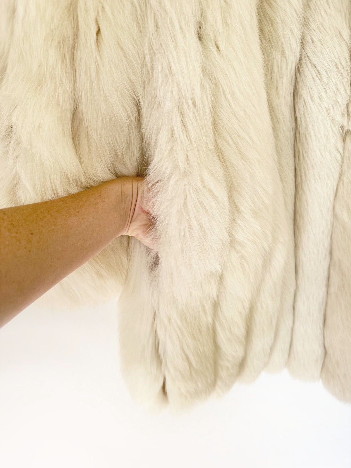 vintage 90s white arctic fox fur plush short coat