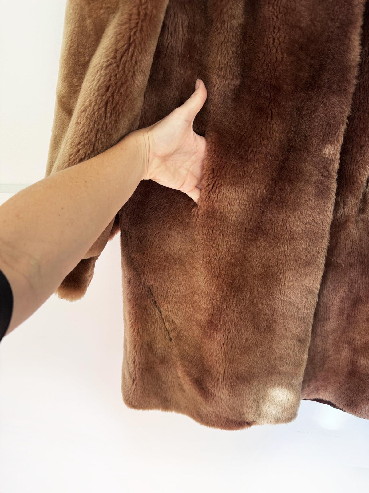 vintage 70s shaved sheepskin fur collarless puff sleeve teddy coat