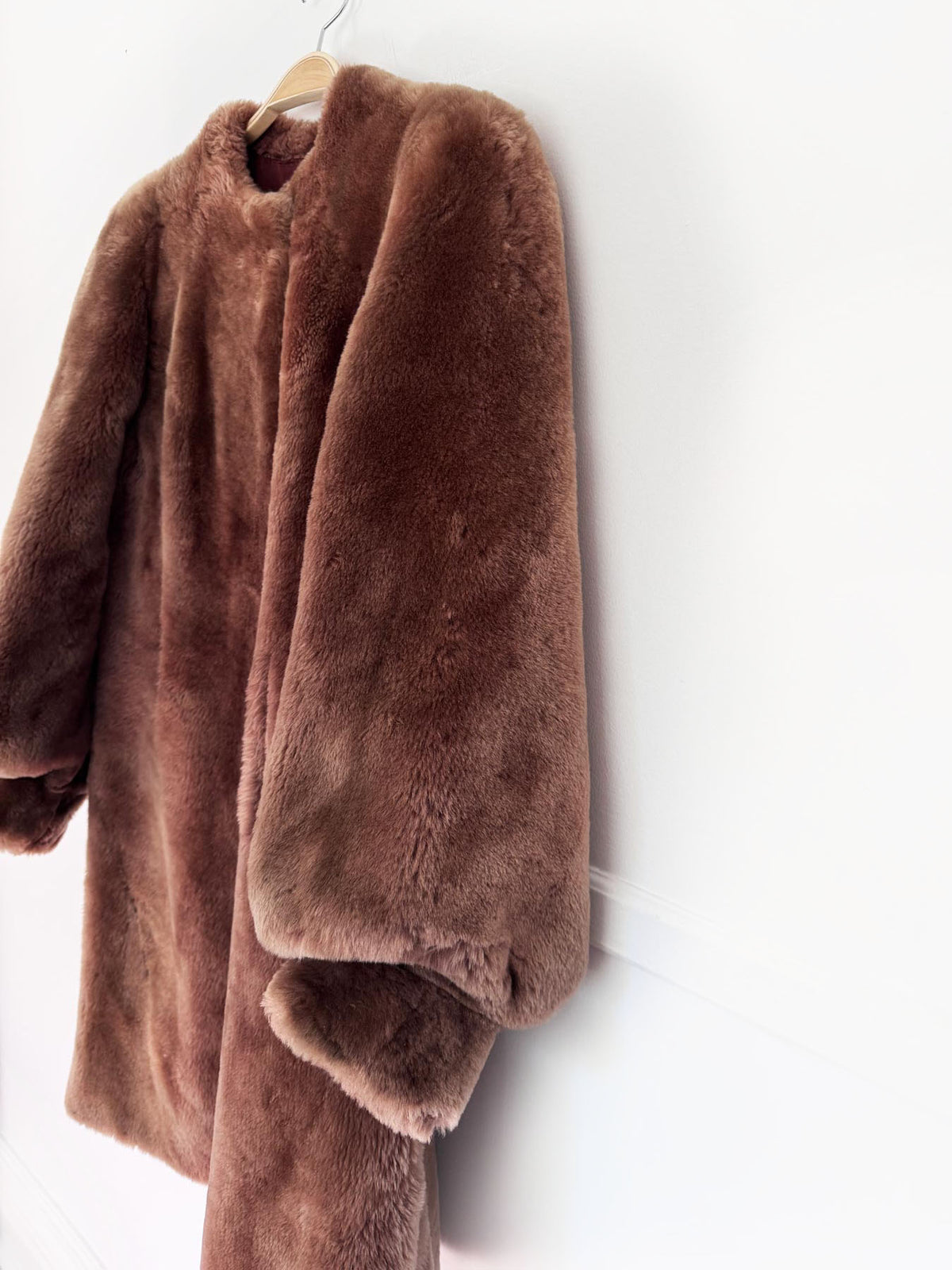 vintage 70s shaved sheepskin fur collarless puff sleeve teddy coat