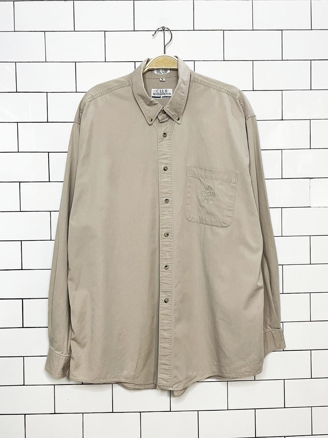 vintage club international crest pocket full button shirt
