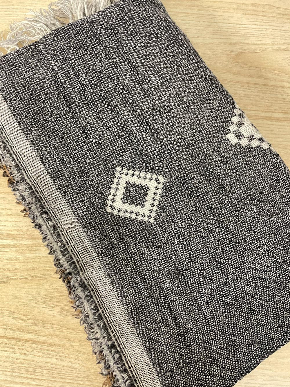community 100% wool blanket scarf