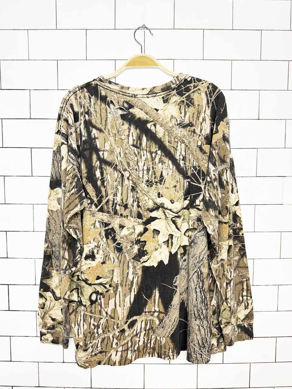vintage 90s break-up camo single stitch distressed long sleeve pocket tee
