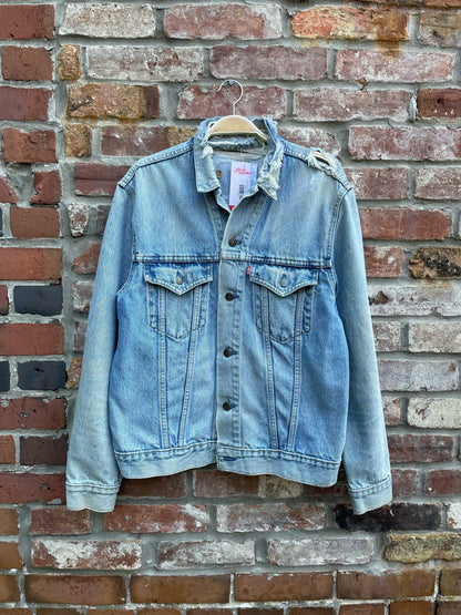 vintage 90s levi's distressed trucker jacket