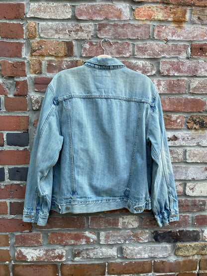levi's 90s style denim trucker jacket