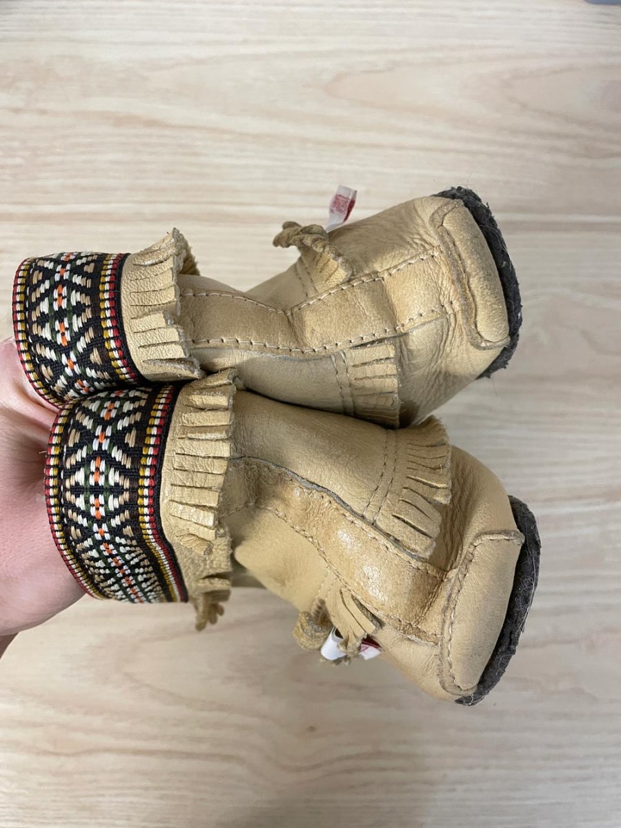 softmoc leather fringe boot moccasins - good market thrift store