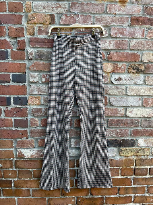 pull & bear high rise houndstooth flare knit pants