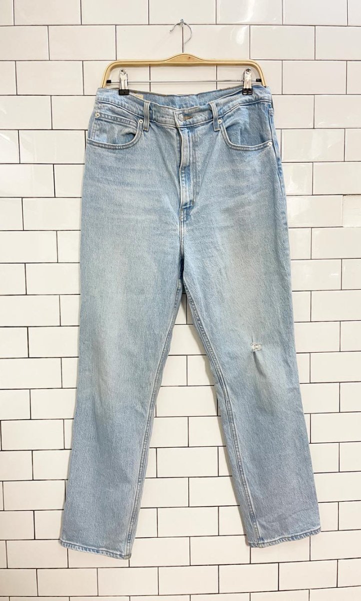levi's 70s style high rise slim straight jeans - good market thrift store