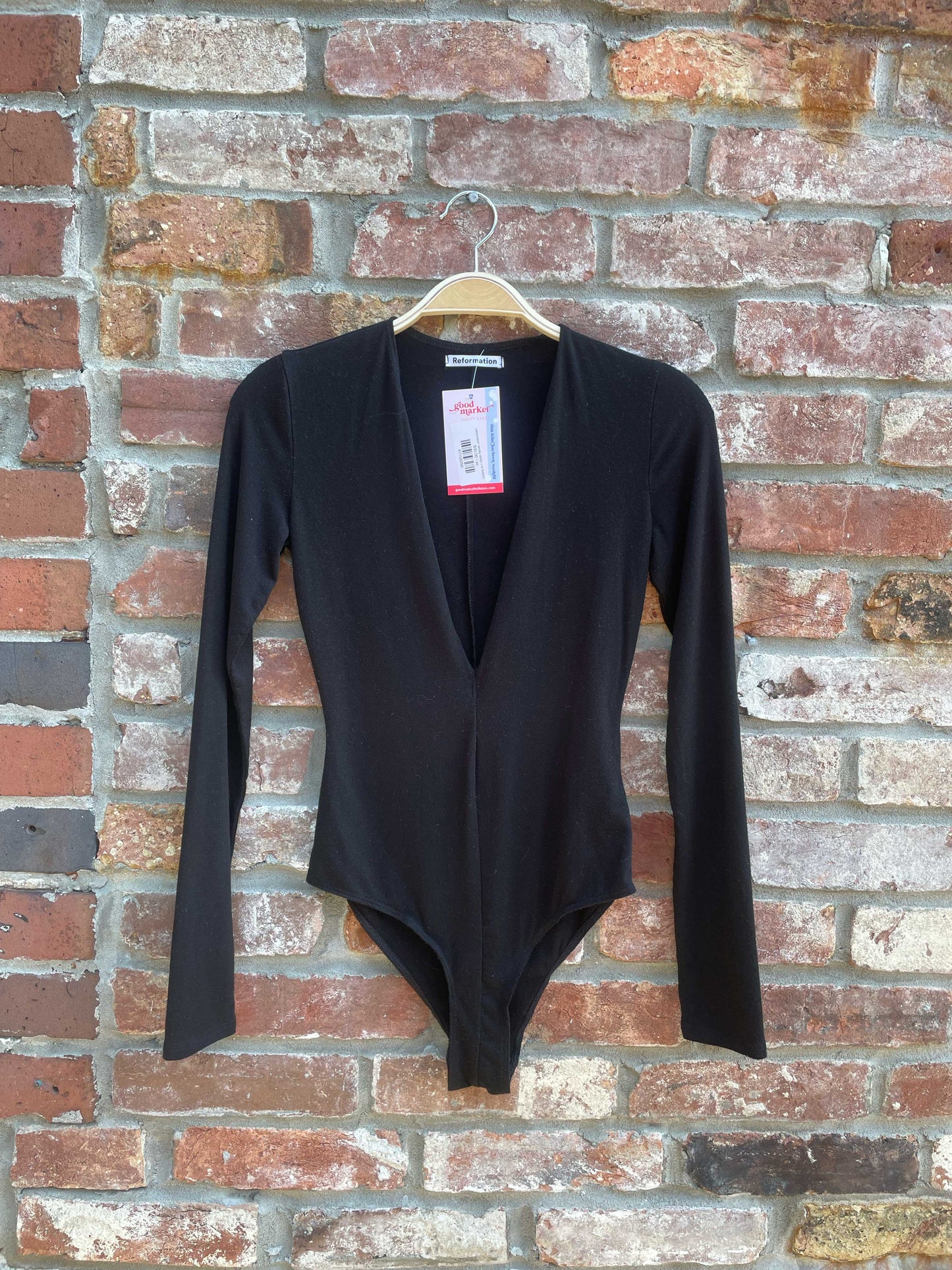 reformation becky deep v ls bodysuit