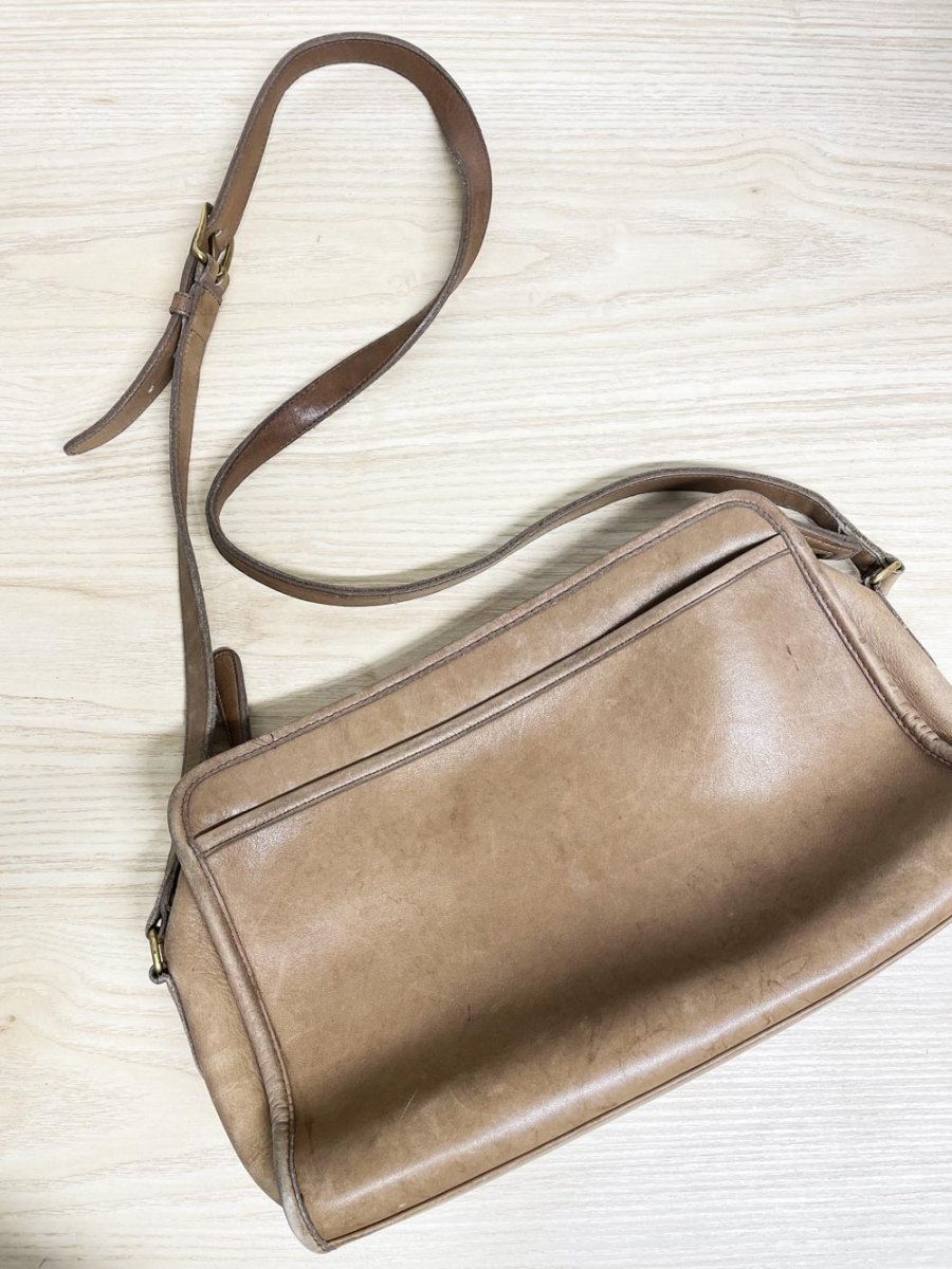 vintage 80s coach NYC swagger leather bag - good market thrift store