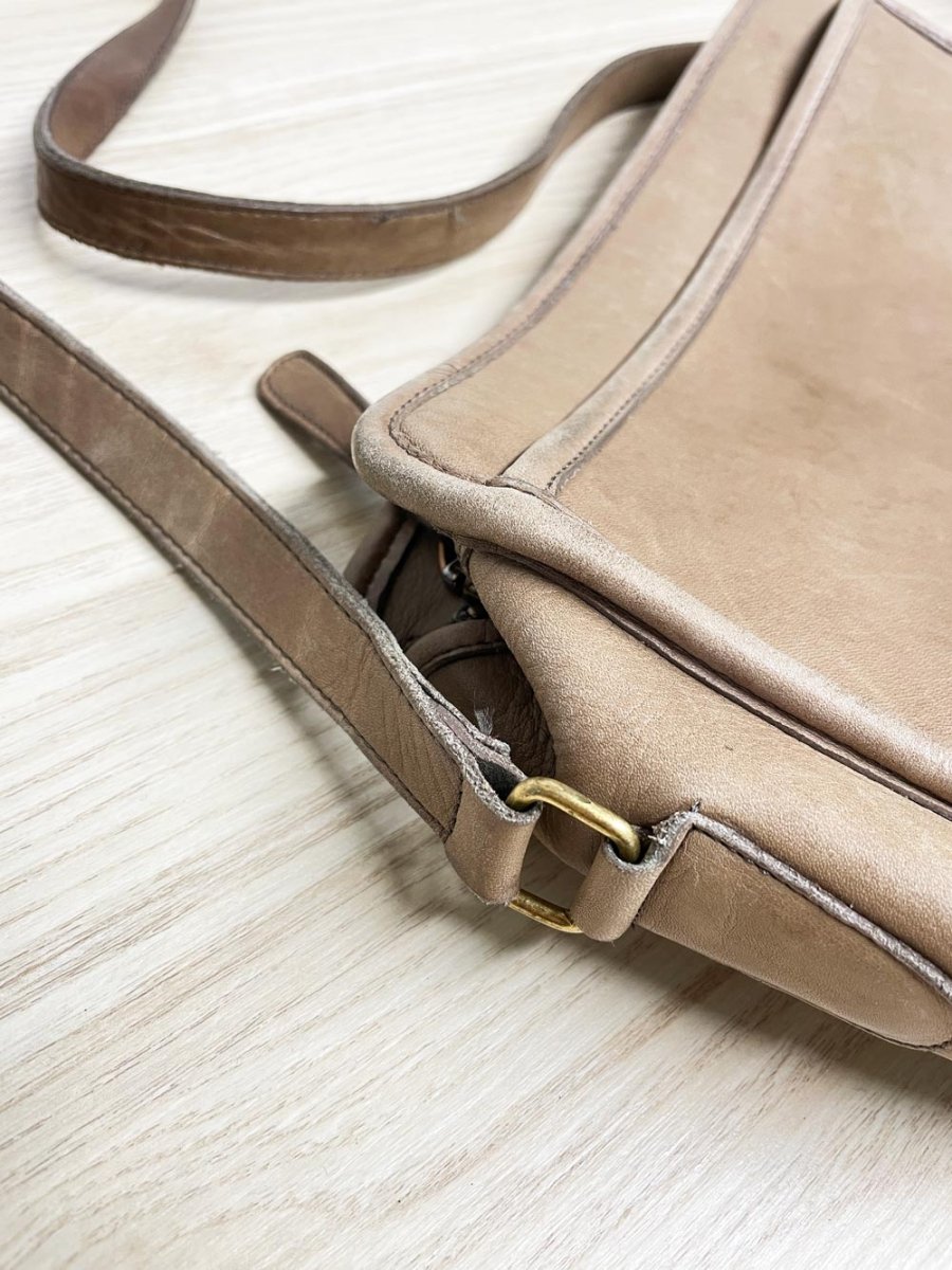 vintage 80s coach NYC swagger leather bag - good market thrift store