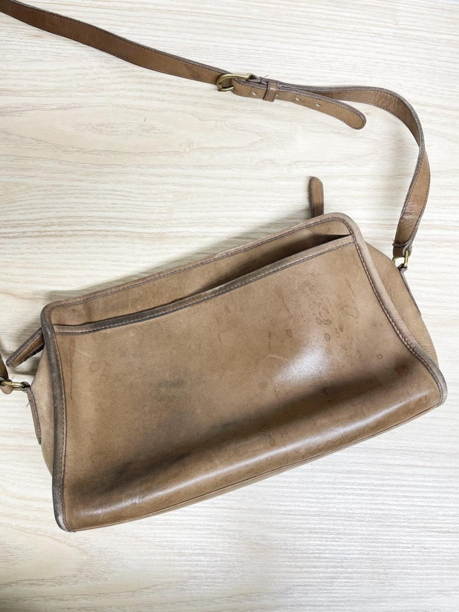 vintage 80s coach NYC swagger leather bag - good market thrift store