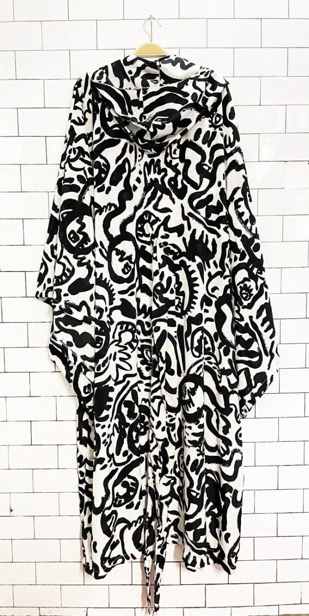 abstract paintbrush art oversized hooded kimono - style belted robe - good market thrift store