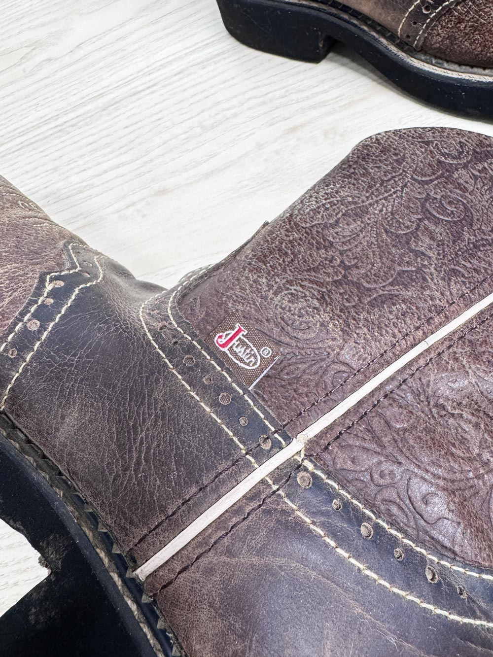 y2k justin gypsy leather western square toe short cowboy boot
