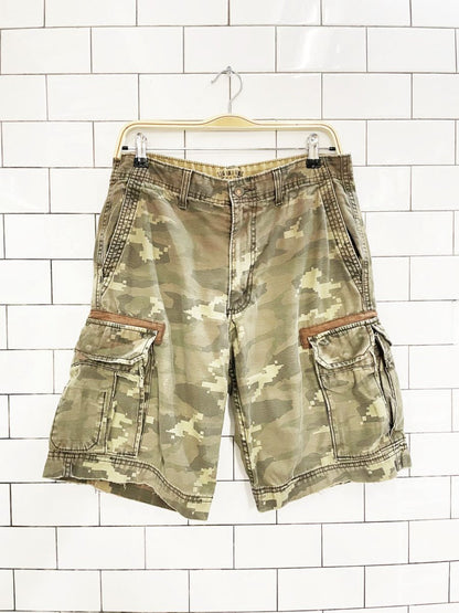 levi's pixel camo long cargo shorts - good market thrift store