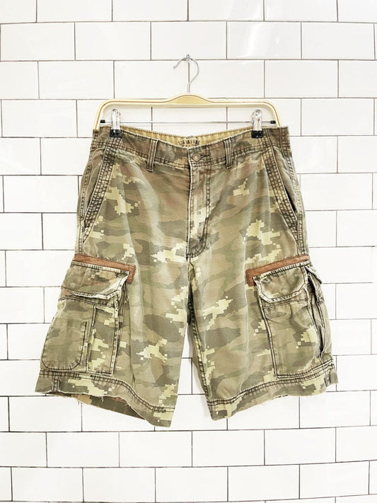 levi's pixel camo long cargo shorts - good market thrift store