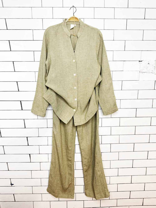 x2 jones new york linen-blend crinkle shirt + lounge pant set
