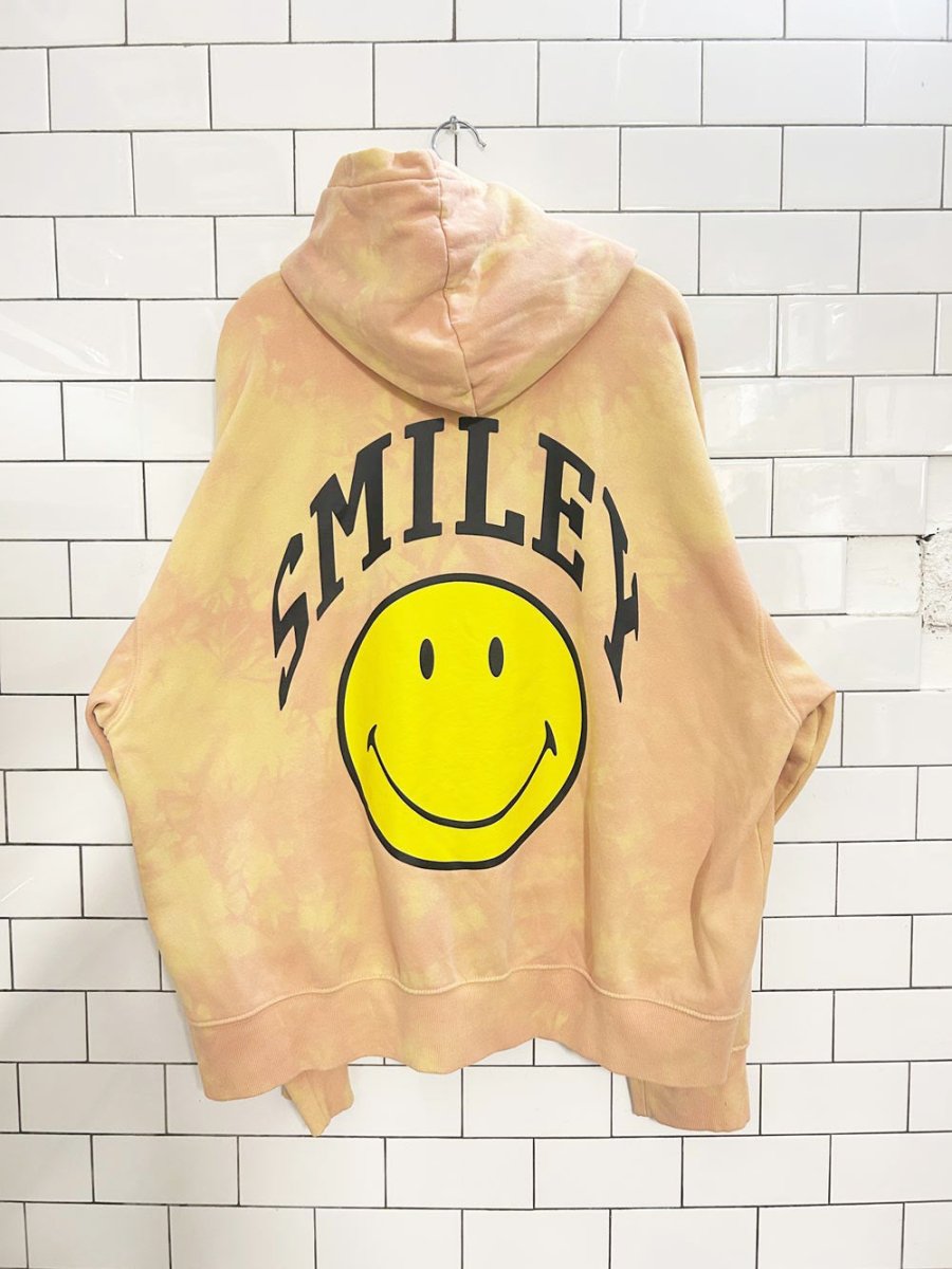 smiley x h&m tie dye graphic oversized hoodie - good market thrift store