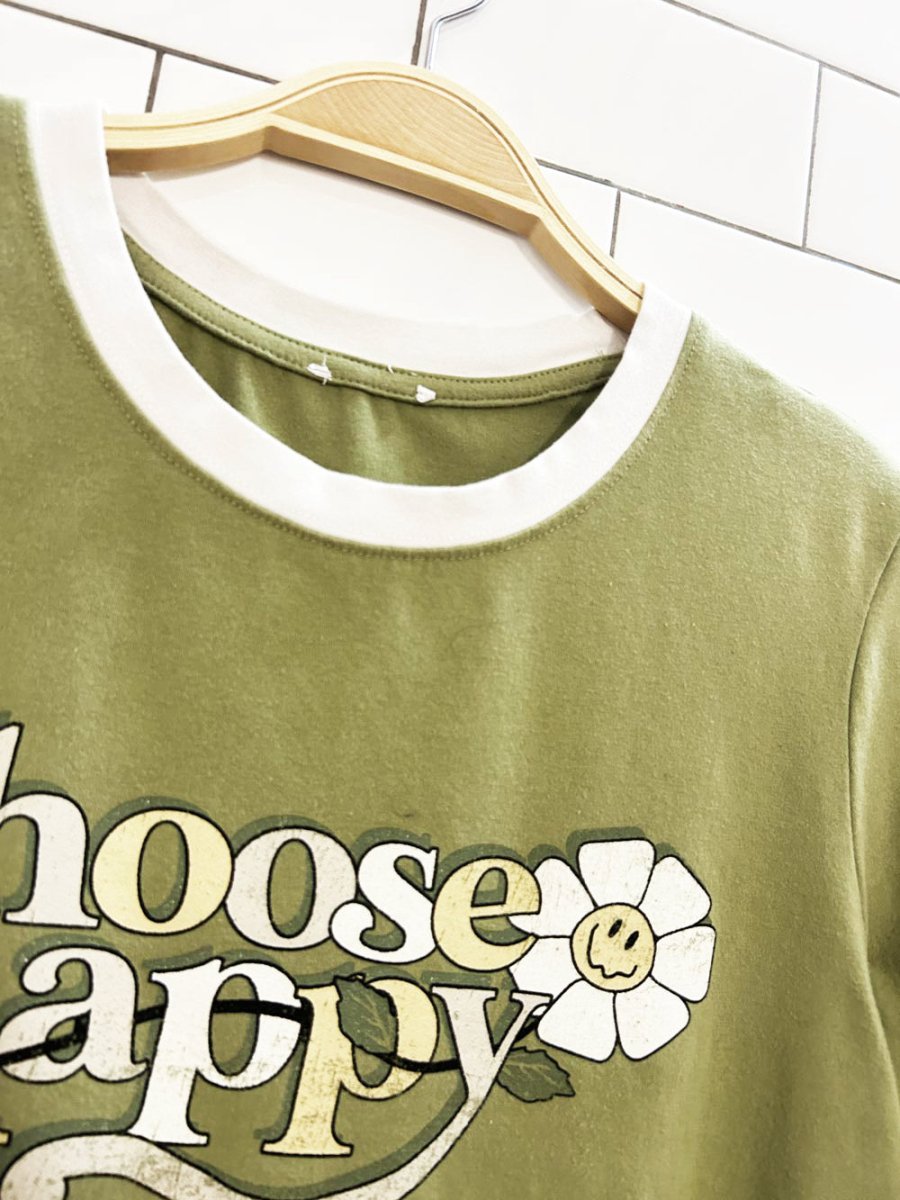 choose happy daisy boxy tee - good market thrift store