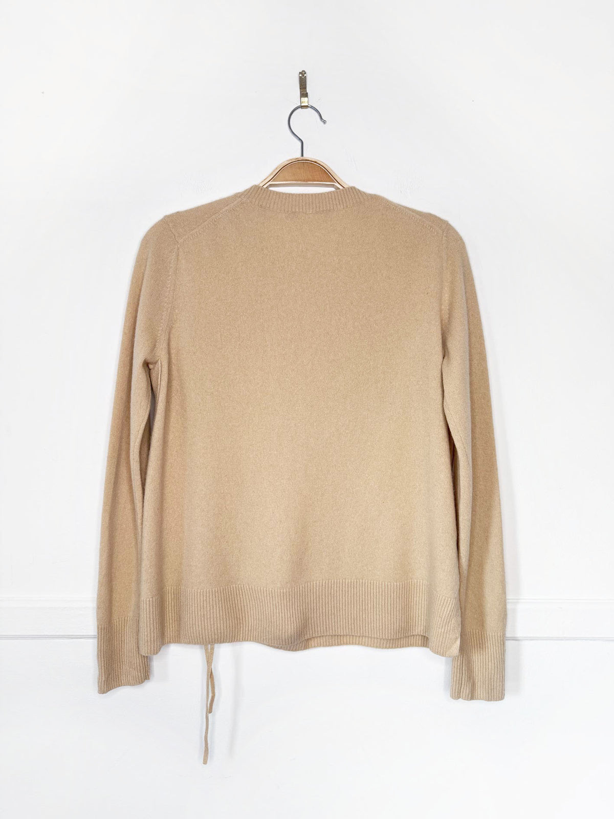 vince 100% cashmere knit ruched side sweater