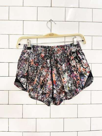 lululemon 2019 hotty hot short 2.5" swift - good market thrift store