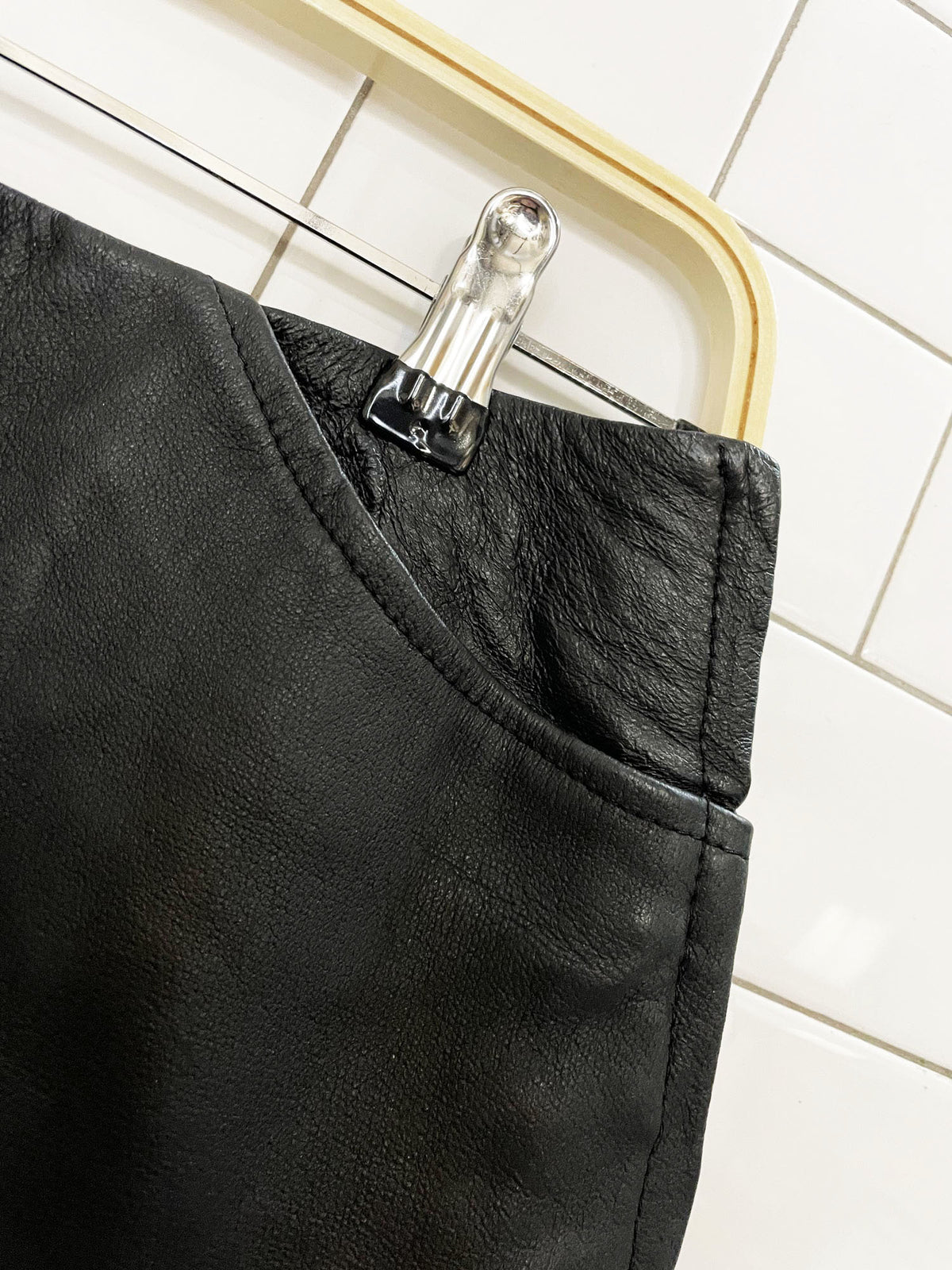 vintage 90s bb dakota leather pocketed mini skirt