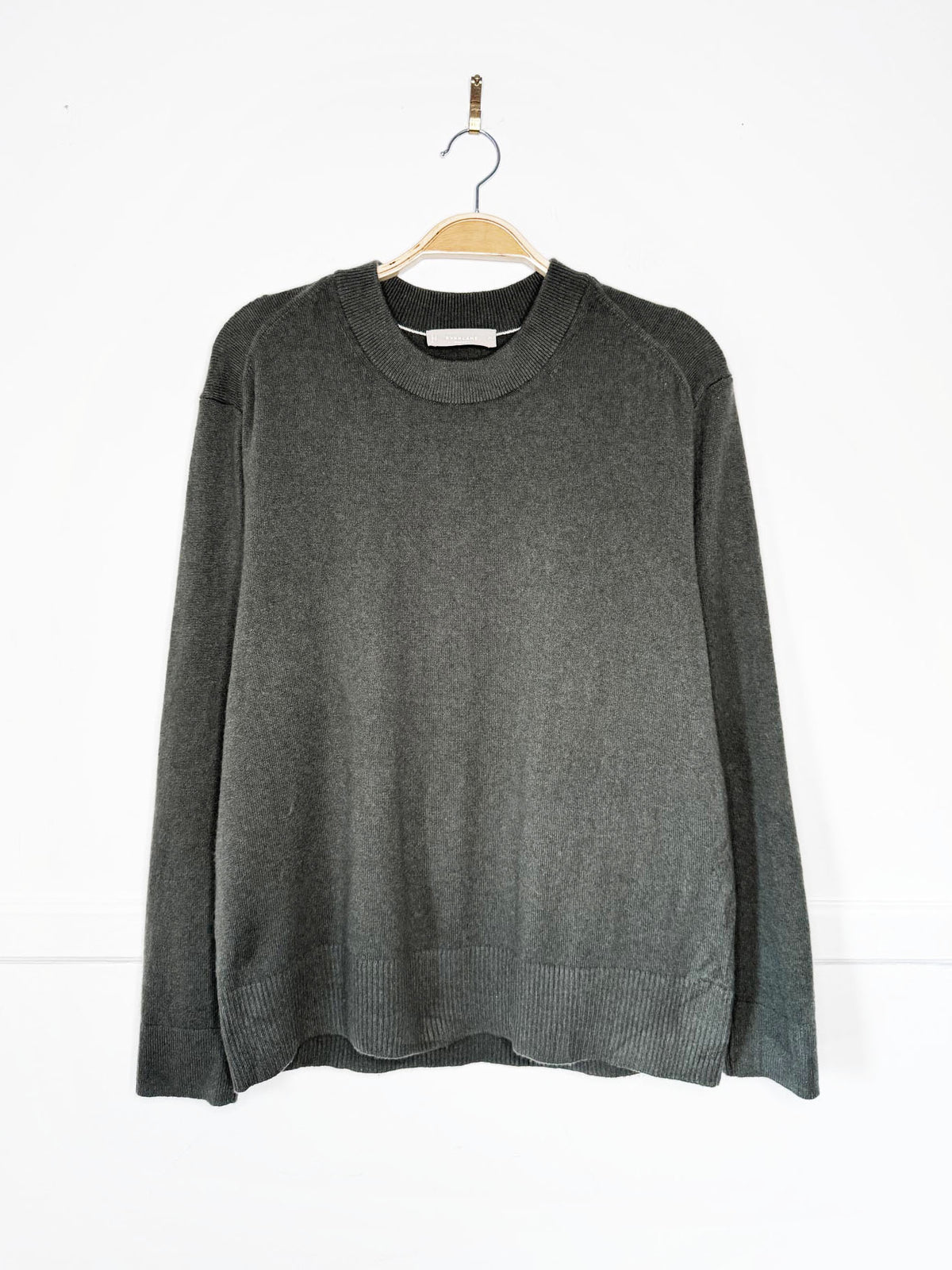 everlane 100% cashmere knit crewneck sweater