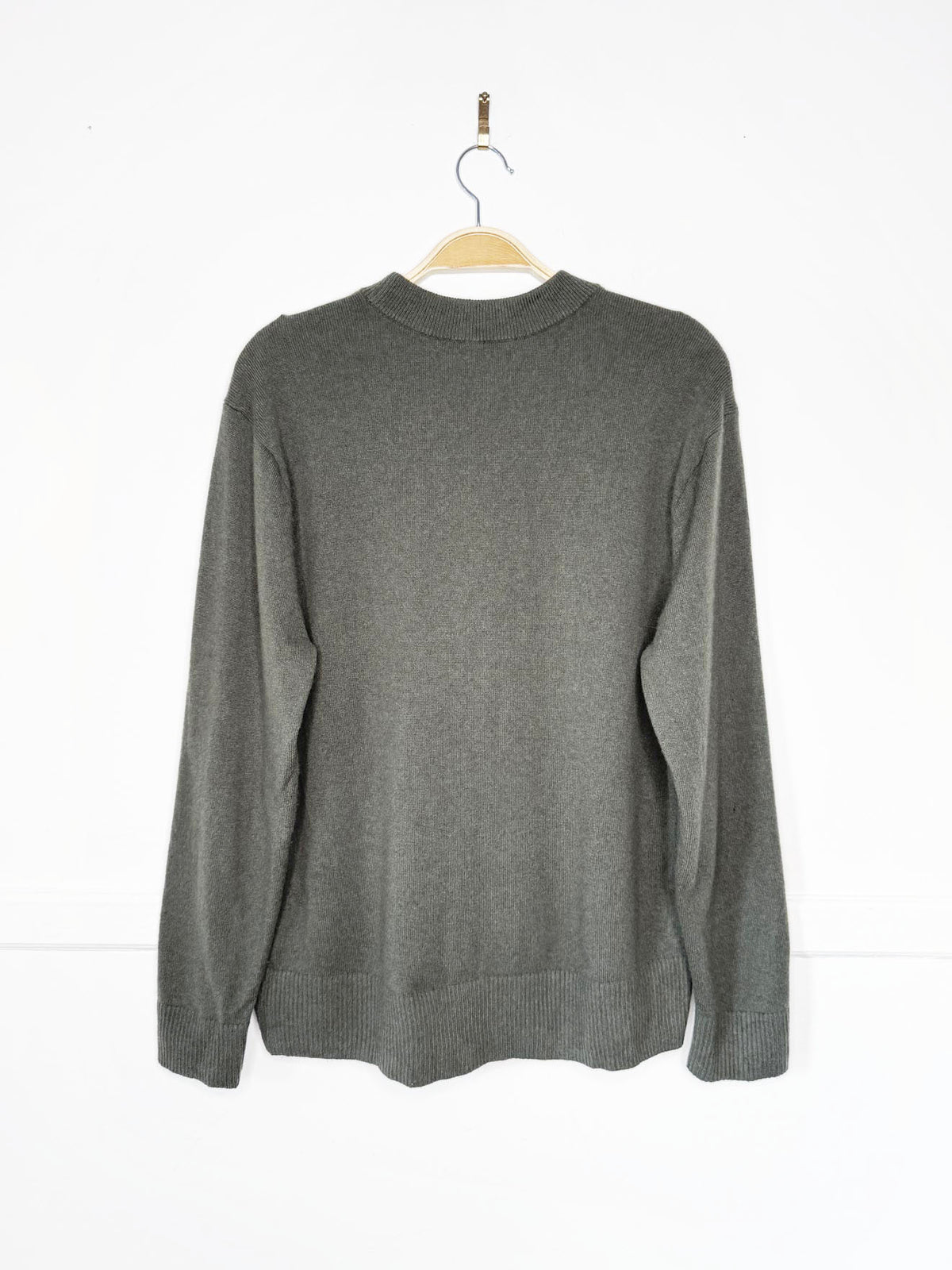 everlane 100% cashmere knit crewneck sweater