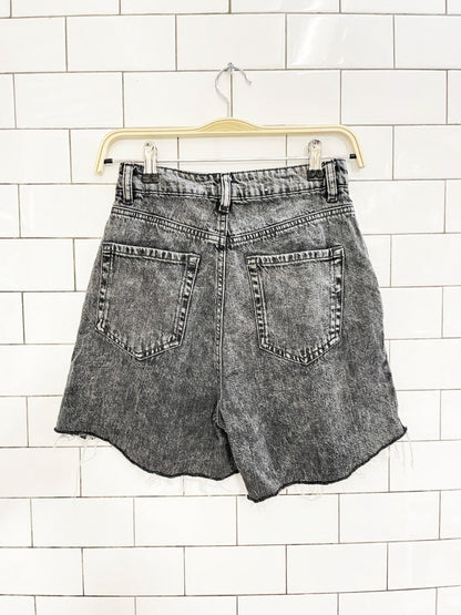 garage 80s mom pleated denim shorts - good market thrift store