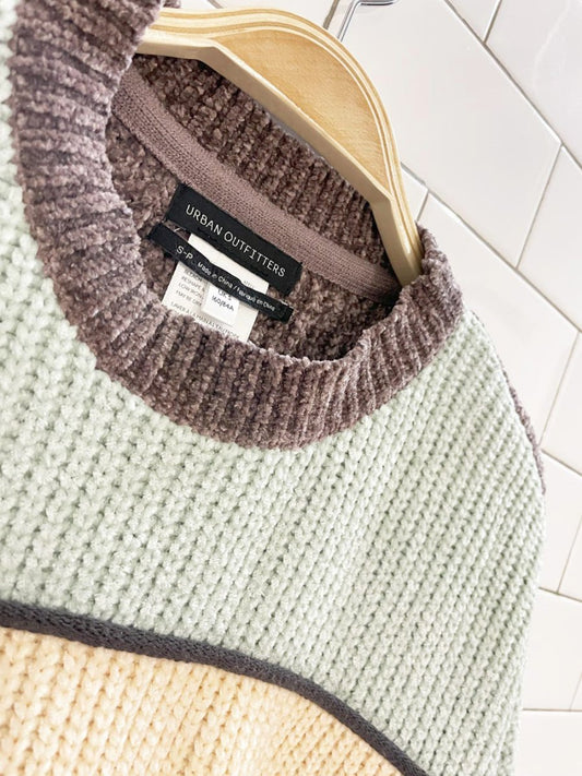 UO fife oversized split hem boxy crop knit sweater | urban outfitters - good market thrift store