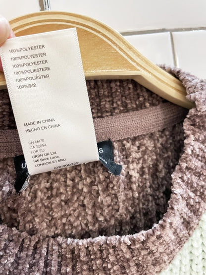 UO fife oversized split hem boxy crop knit sweater | urban outfitters - good market thrift store