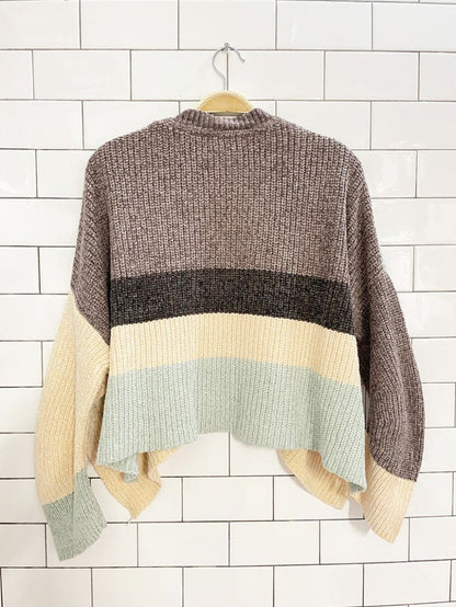 UO fife oversized split hem boxy crop knit sweater | urban outfitters - good market thrift store