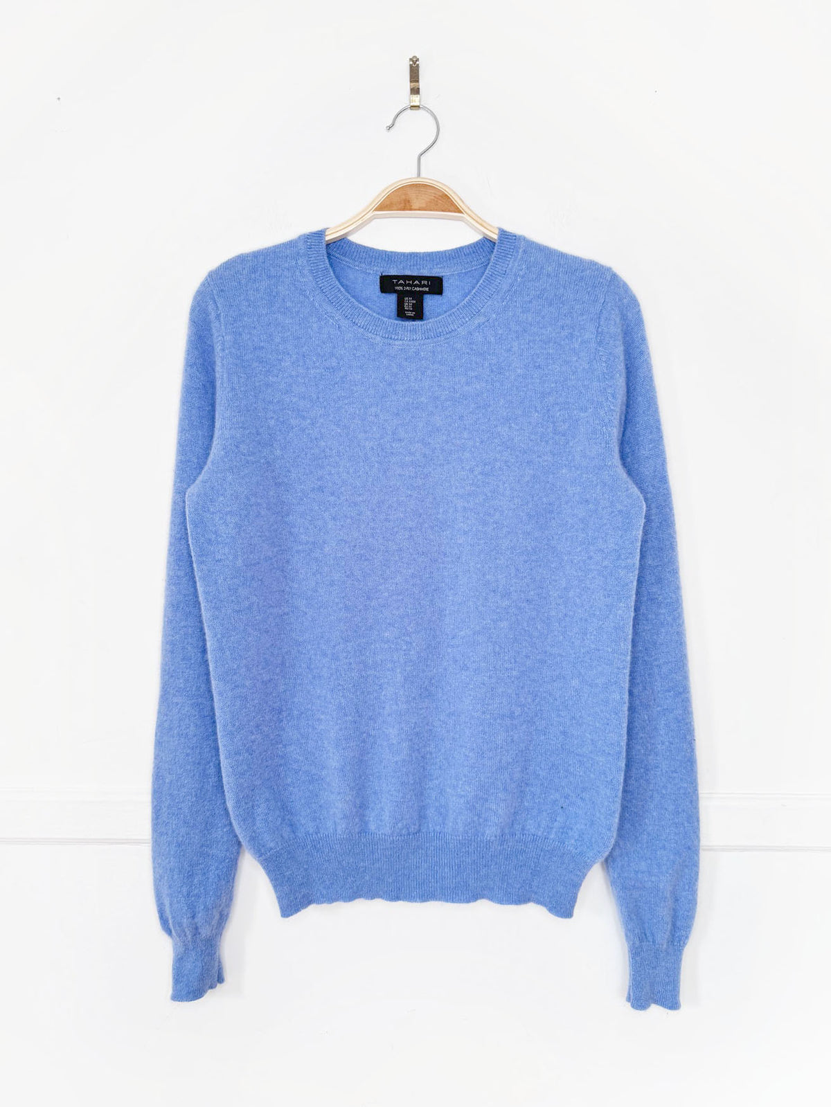 tahari 100% cashmere knit crewneck sweater
