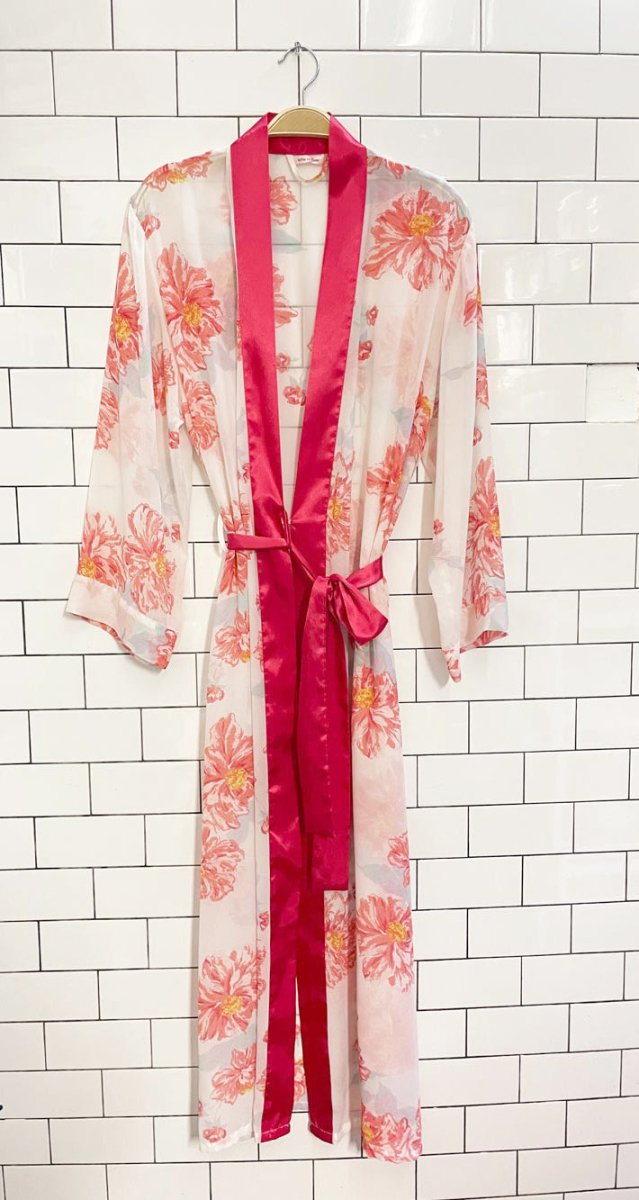 la vie en rose floral chiffon satin trim robe - good market thrift store