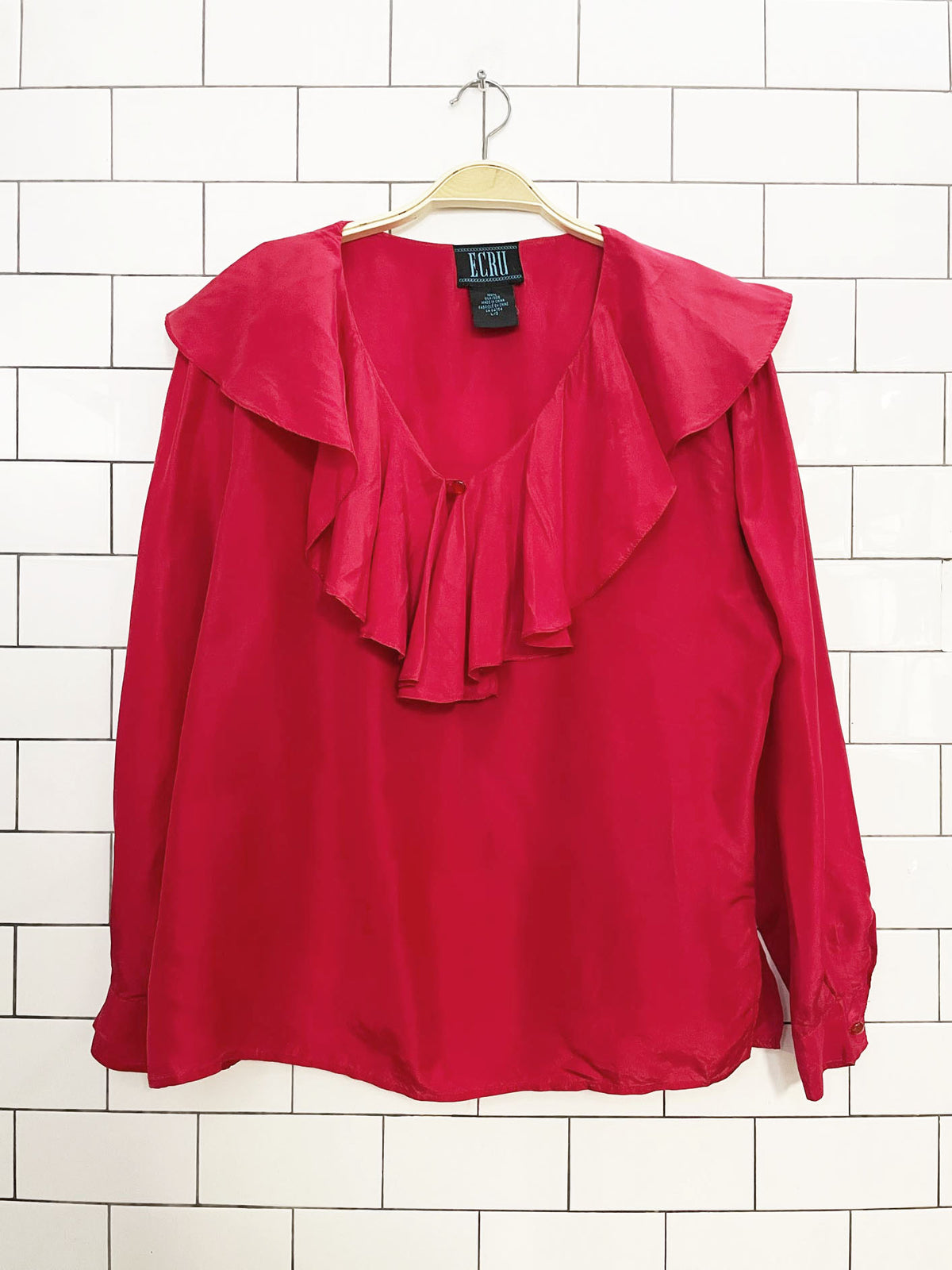 vintage ecrue 100% silk ruffle collar blouse | made in canada