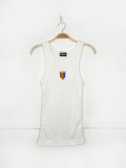 vintage 00s this ain't kansas pride shield ribbed tank top - good market thrift store