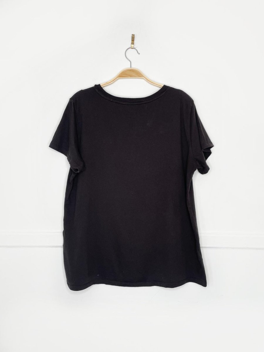 UO x levi's rainbow logo embroidered tee - good market thrift store