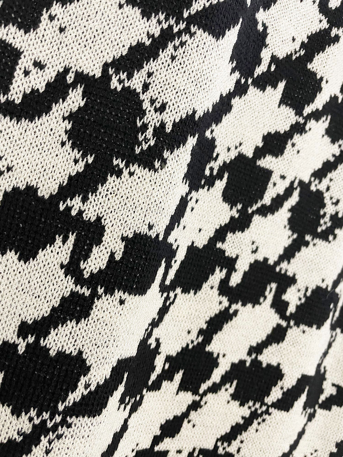 vintage st john wool houndstooth knit mini skirt | made in usa