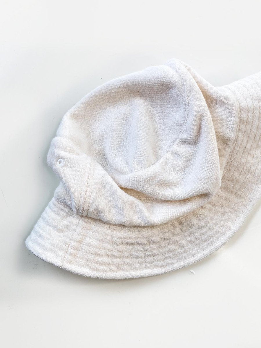 vintage 00s i am canadian beer terry bucket hat - good market thrift store