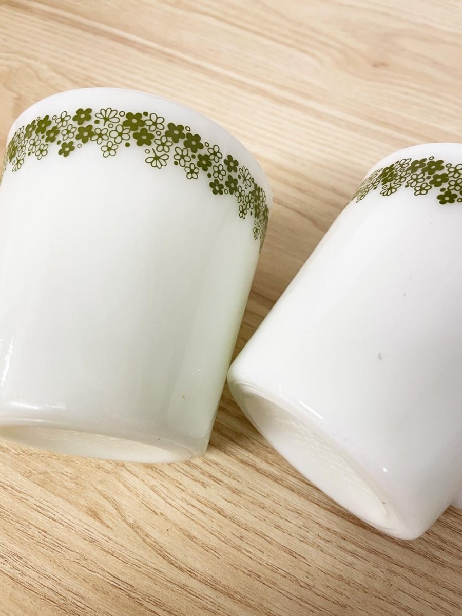 x2 vintage pyrex spring blossom milk glass mugs - good market thrift store