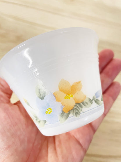 x2 vintage milk glass floral dishes - good market thrift store